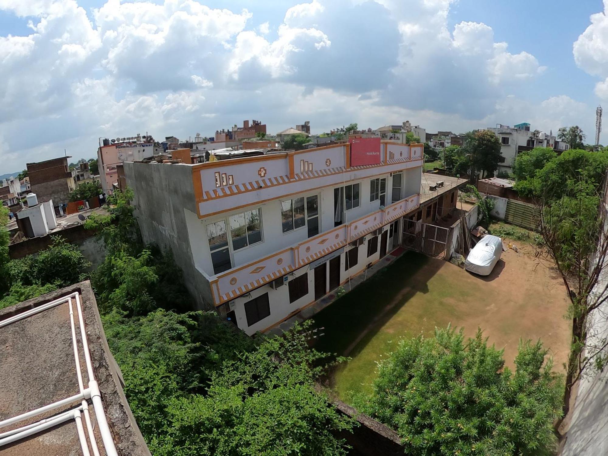 Karma Hostel Khajurāho Exterior photo