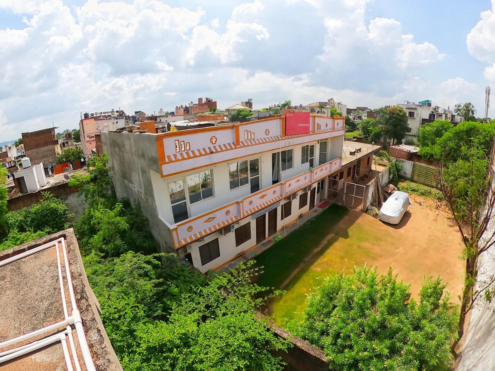 Karma Hostel Khajurāho Exterior photo